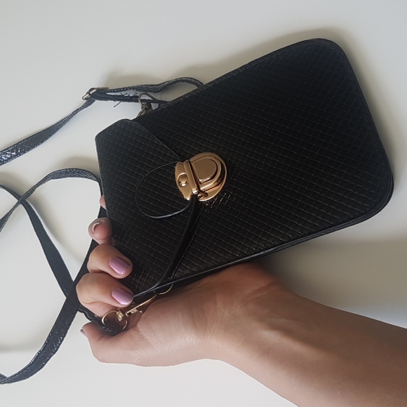 Glossy Black Mini Cross Body Purse - Picture 2 of 6